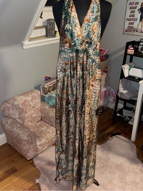 Lulus Boho Halter Jumpsuit in Teal and Rust 
💙🧡